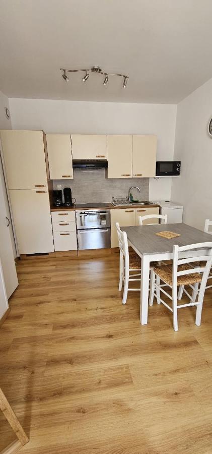 Apartment Duchatel Appt 2/4 Pers *
